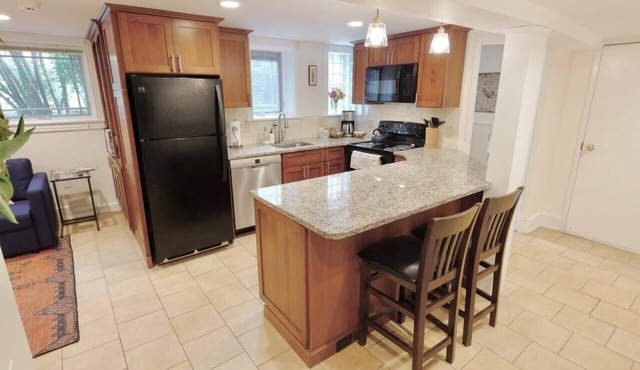 Capitol Hill Delight With Patio