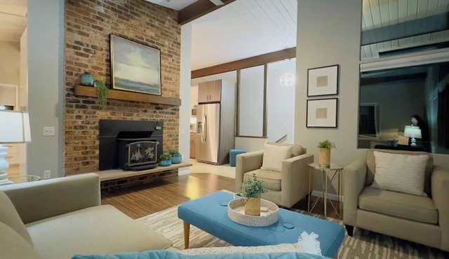 Capitol View Hot Tub Sleeps 10!