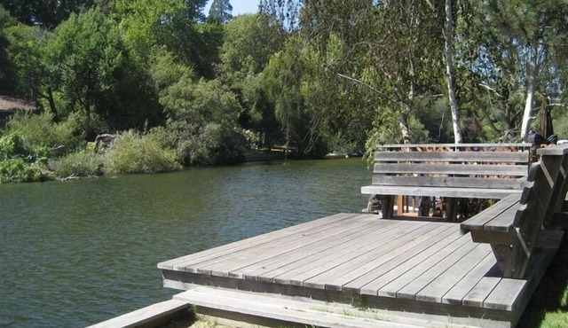 Capitola Nook Along The Creek.