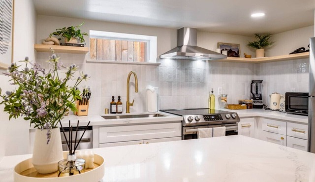 Capitolium by Stay in Nest - Walk to Cap Hill/AC