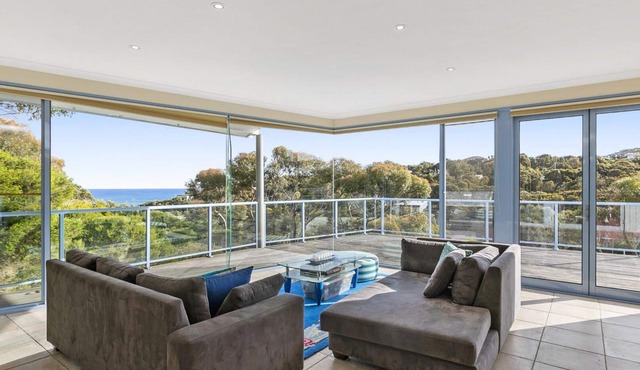 Caprica - WIFI & Shortcut To Fairhaven Beach/Surf Club