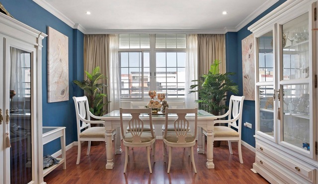 Caprichos Apartment – 4 Bedrooms & Wi-Fi, Jerez de la Frontera