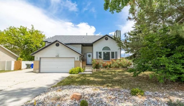 Capt's Quarters | Big Backyard | 5 BD 2 B