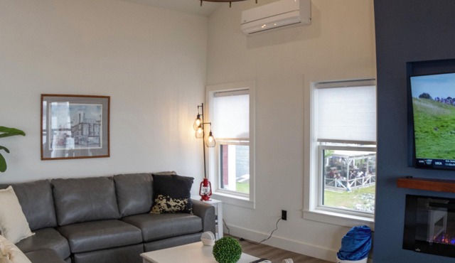 Captain Dan's Sunset Suite