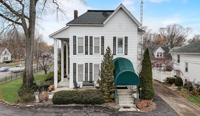 Captain Montagues Retreat - private pool & close to beach!