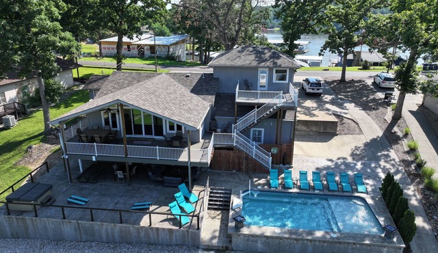 Captain Ron's House - Heated Pool - Hot tub - Games - Party Dock - Sleeps 22+