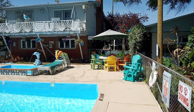 Captain's Cove Motel