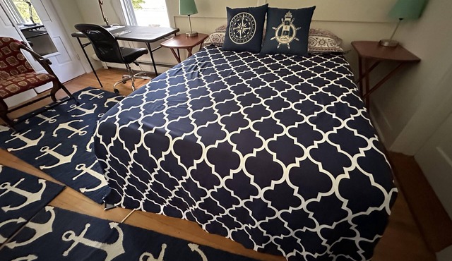 Captain's Guest Room. Discover the authenticity & great value!