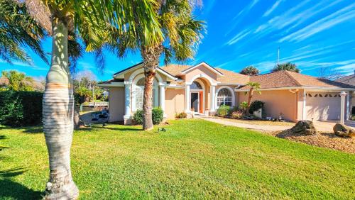 Captain's Key Waterside Retreat - Boat Dock! Awesome Pool!