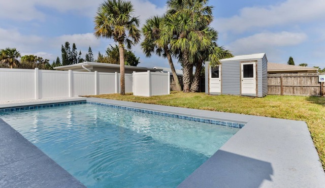 Captain's Quarters Pool & Beach Home