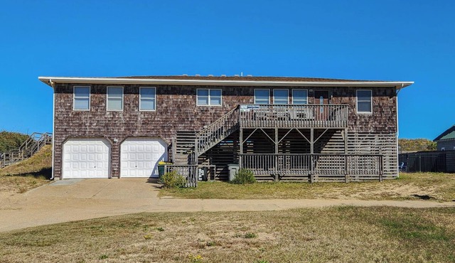 Captain's R&R - 5 BR Oceanfront Home w/Private Pool & Hot Tub - Dogs Allowed
