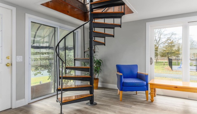 Captains Quarters Motel & Conference Center