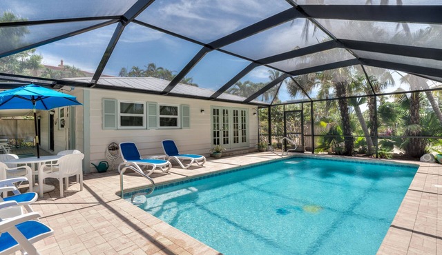 Captiva Mermaid Pool House - Beachside of Village Center