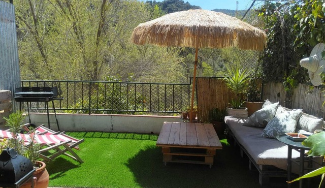 Captivating 1-Bed Apartment in Pinos Genil