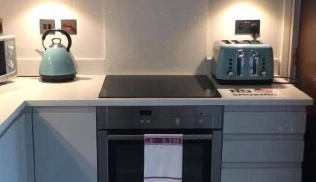 Captivating 2-Bed Apartment in Brentwood