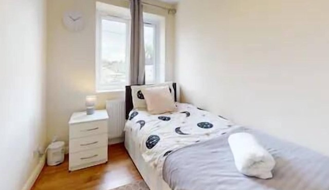 Captivating 2-Bed Apartment in Stanford-le-Hope