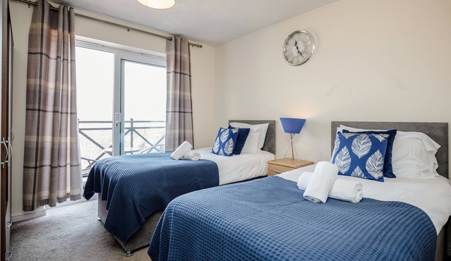 Captivating 3-Bed Apartment in Grays