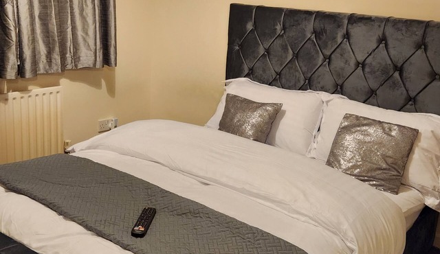 Captivating 3-bed House in Kent