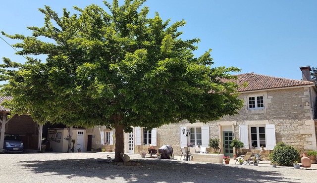 Captivating Luxury 2 Bed Gite in Mauprévoir