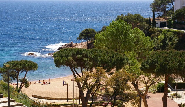 Carabela – Terrace & Sea Views in Cala Salions