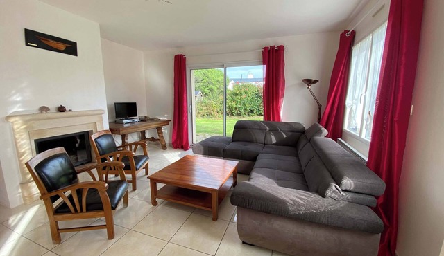 Carantec Family Home With Garden 9 people