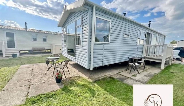 Caravan in Mablethorpe- 2bed-PetsOk-Sleeps6-Wifi