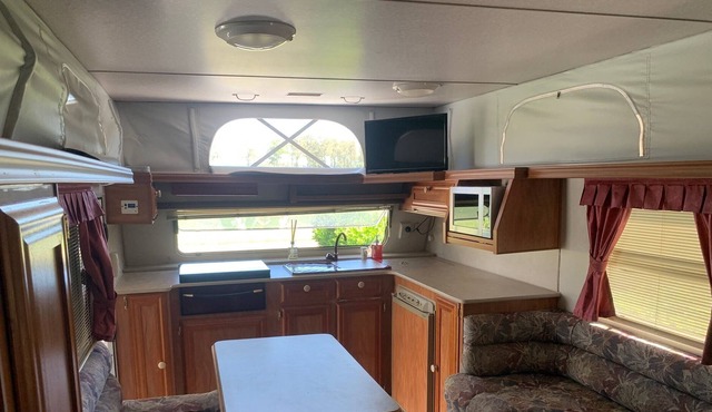 Caravan in Peaceful Park