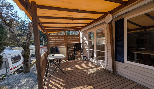 Caravan “Mobil Home Lodge 77 No. 27” with Shared Pool