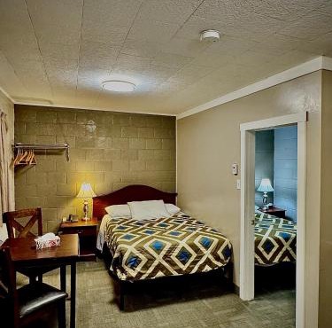 Caravel Motel