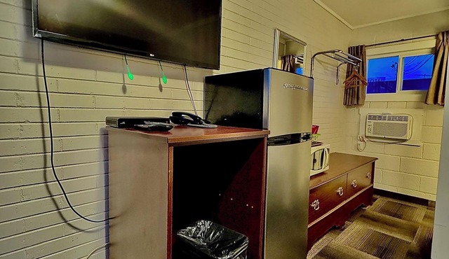 Caravel Motel