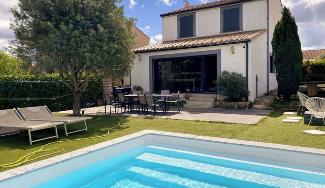 Carcalove - Pool, Billiards & Jacuzzi - 10pax