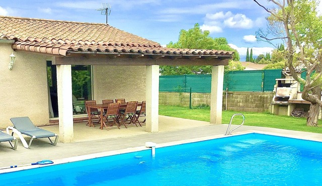 Carcassonne - a luxury holiday villa with private pool for up to 8 people