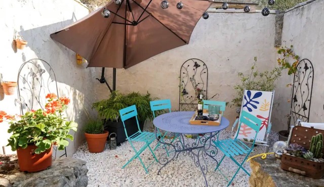Carcassonne and Canal de Midi Romantic Cottage