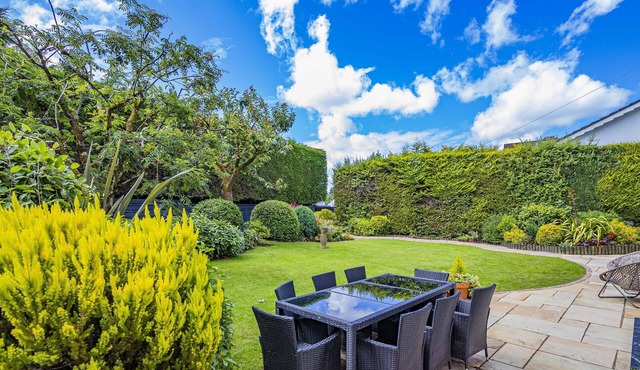 Cardiff Luxury House