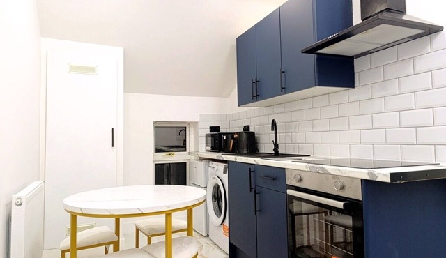 Cardiff retreat- Walk to Stadium & City Centre