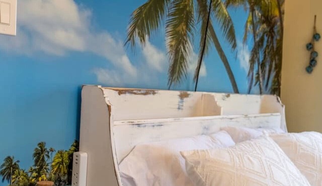 Cardinal Inn ~ Beach Room