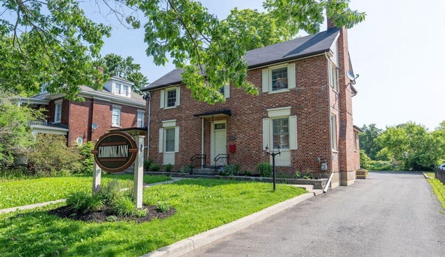 Cardinal Inn ~ Western Room