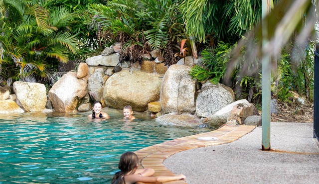 Cardwell Beachcomber Motel and Tourist Park