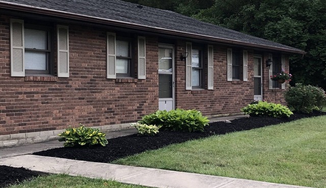 Carey Villa II.5 minutes to World Equestrian.Only minutes to Airborne Park!