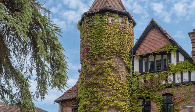 Careys Manor & Senspa