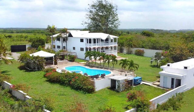 Caribbean Oceanview Villa Alia for 20 guests w/pool, bbq, basket