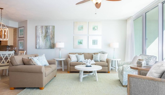 Caribe Resort 1112D by Liquid Life