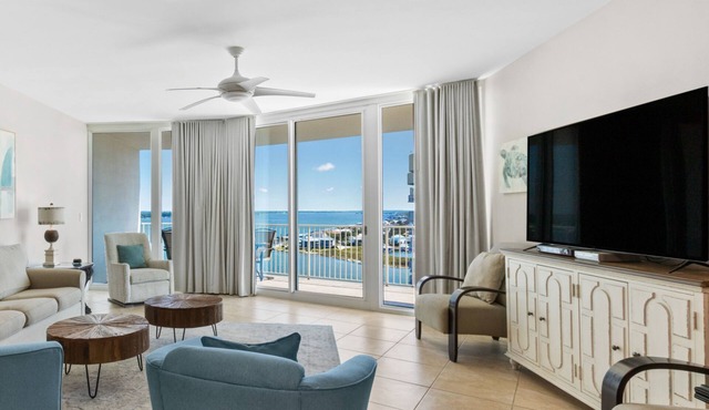 Caribe Resort 1208C by Liquid Life