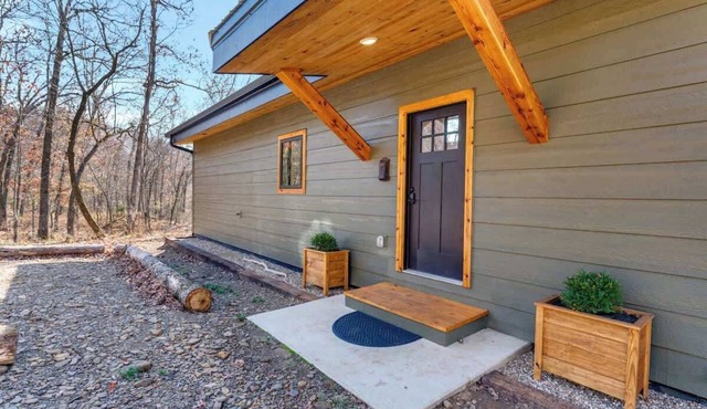 Caribou Cabin at Thunder Bluff