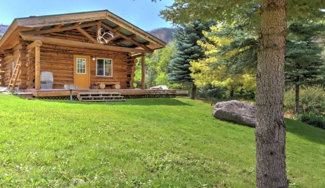Caribou Cabin in Glenwood Canyon on Sheep Ranch