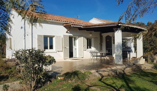 CARINA - 6 PERS - AIR CONDITIONING -WIFI - BEACH ACCESS