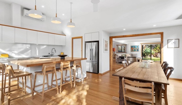 Carji - A luxurious residence in Anglese