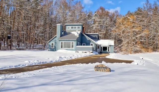 Carley House Too - pet friendly, hot tub, firepit!