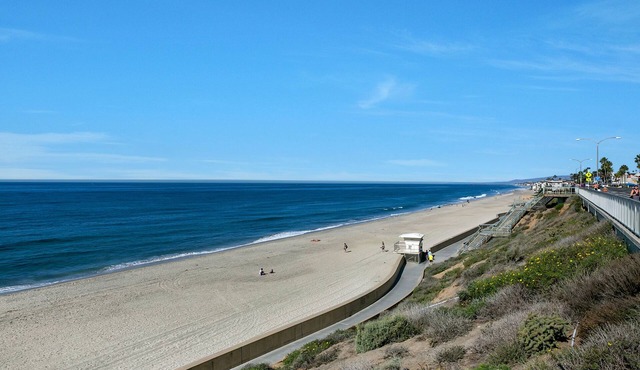 Carlsbad Cottage by the Beach