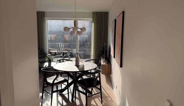 Carlsberg stunning apt w balcony